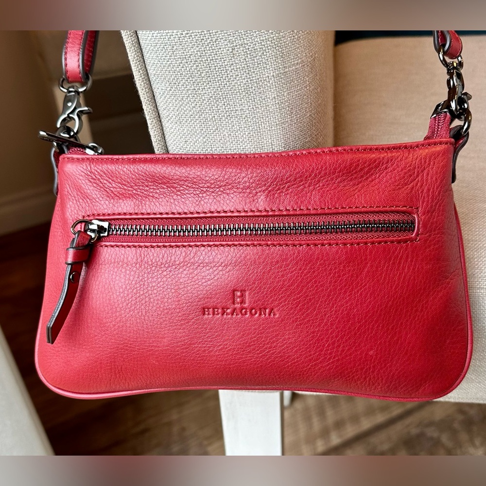 HEXAGONA Beautiful red, soft and supple, like new leather purse.